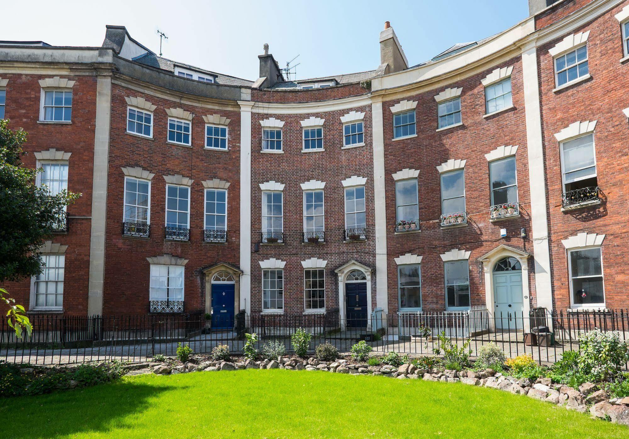 Berkeley Suites Bristol Exterior foto
